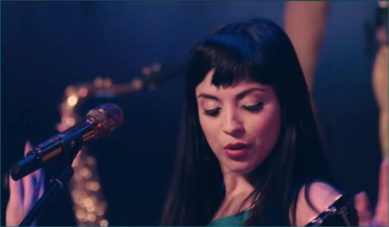 Mon Laferte Anuncia Que Ya Es Mexicana Es La Cereza Del Pastel