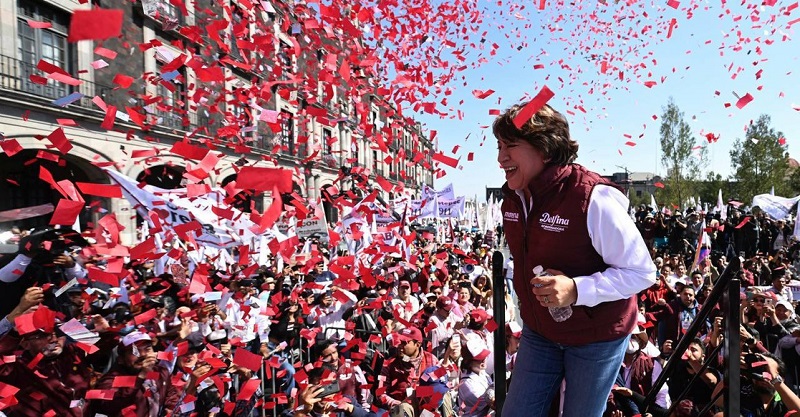 Delfina Gómez, precandidata de Morena, PT y PVEM a la gubernatura de Edomex, inició su precampaña ante ocho mil simpatizantes. Foto Tomada del Twitter @delfinagomeza