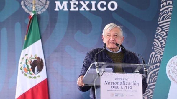 El presidente Andrés Manuel López Obrador firmó el decreto mediante el cual se declara que el litio es propiedad de la Nación y su explotación será facultad exclusiva del gobierno de México. (Especial)