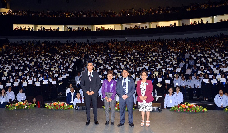 Preside rectora María Lilia Cedillo Ramírez graduaciones de preparatorias de la BUAP. (Especial)