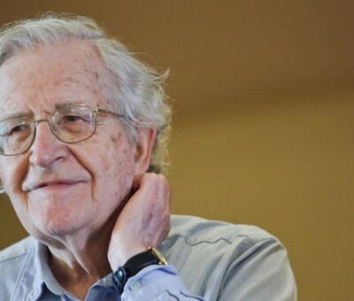 Noam Chomsky, en una fotografía de 2010. JAMES LEYNSE