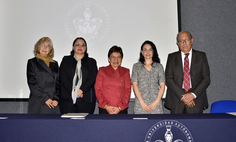 Bachillerato Internacional 5 de Mayo forma mejores seres humanos: Rectora Lilia Cedillo