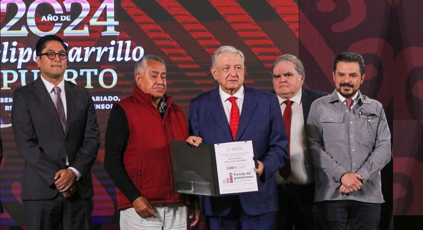 Hoy entran en operación Pensiones del Bienestar; "avance importantísimo": AMLO. (Especial)