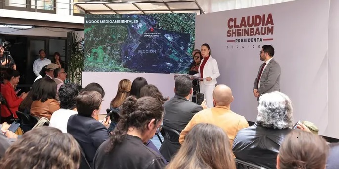 Claudia Sheinbaum presenta a Arturo Zaldívar, Carlos Torres y Leticia Ramírez como integrantes de su gabinete.