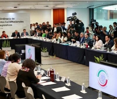 Los senadores, previo al arranque de la primera reunión ordinaria de las comisiones de Puntos Constitucionales y Estudios Legislativos en la sede de la Cámara alta, en la Ciudad de México, el 8 de septiembre de 2024. Foto Luis Castillo