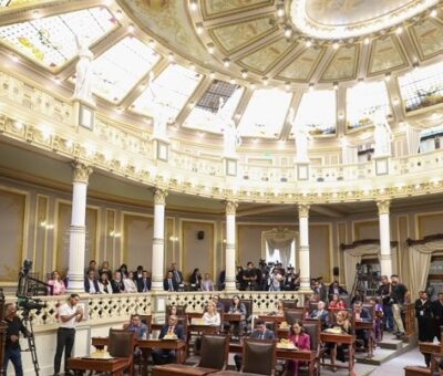 Aspectos de una sesión del Congreso de Puebla. Foto tomada de su perfil de X