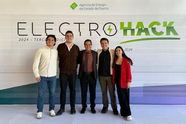 Estudiantes UDLAP primer lugar del Electrohack 2024