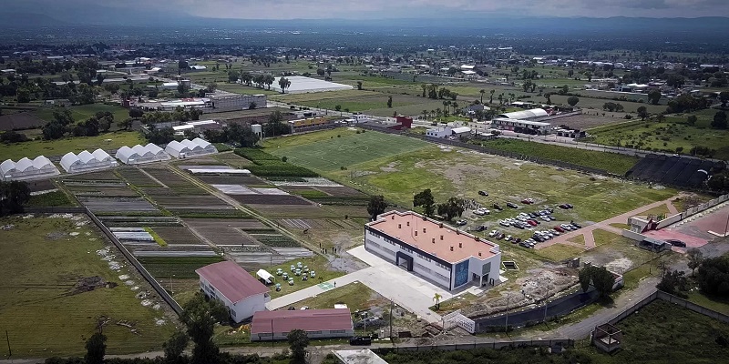 Vista aérea de la escuela de Ingeniería Agronómica y Zootecnia y Técnico Superior Universitario en Horticultura Sustentable, planes de estudios ofertados en la sede Los Reyes de Juárez, del Complejo Regional Centro. (Especial)