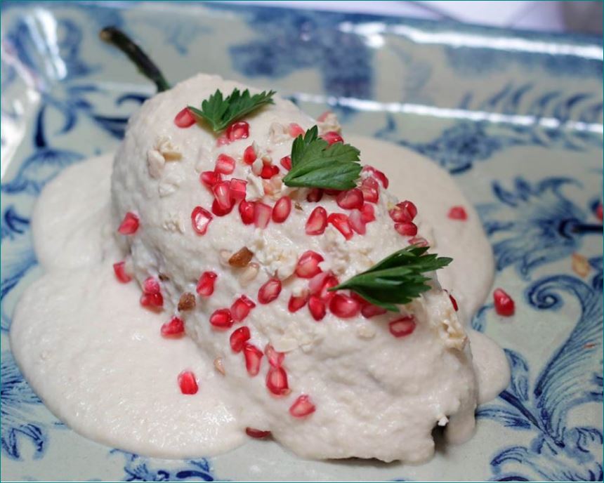 Chiles en Nogada