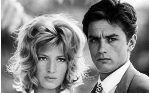 Monica Vitti junto a Alain Delon en 'El eclipse' (Archivo)