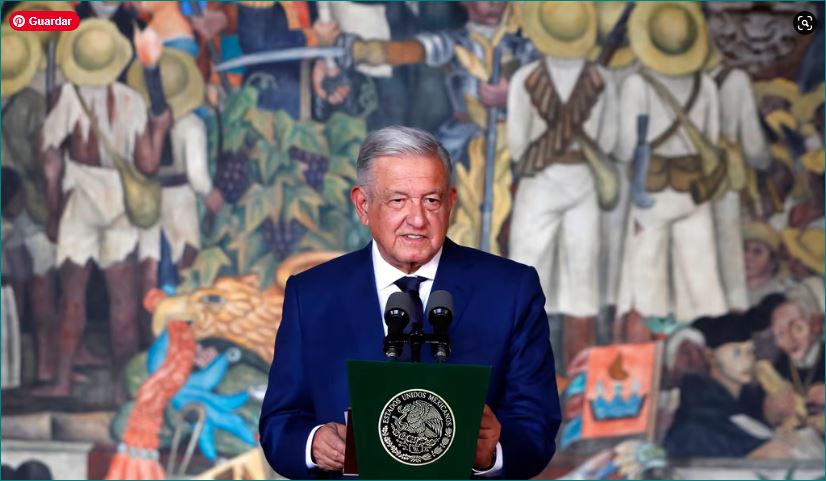 “Estoy feliz porque la revolución de las conciencias ha reducido al mínimo el analfabetismo político”, dijo AMLO en su 4 Informe a la nación. (EFE).