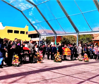 Homenaje luctuoso a policías de Chignahuapan Créditos: Especial