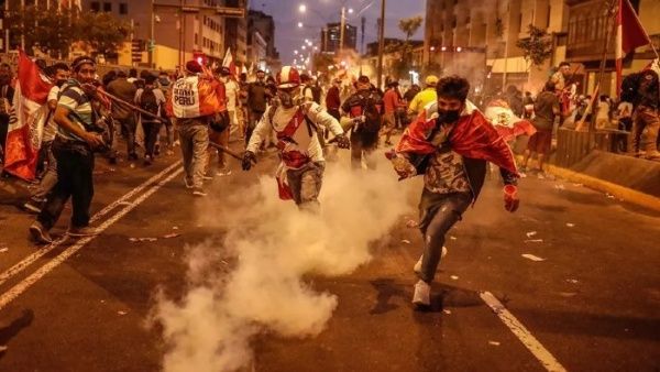 Movimientos sociales de diversas partes del mundo expresaron este viernes su solidaridad con los manifestantes peruanos. (EFE)