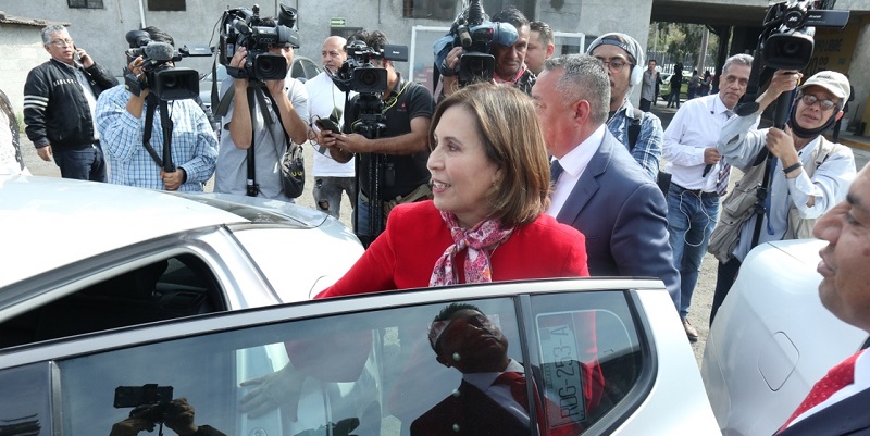 Rosario Robles, tras ser exonerada de dos cargos de ejercicio indebido del servicio público, el 24 de febrero pasado. Foto Alfredo Domínguez.