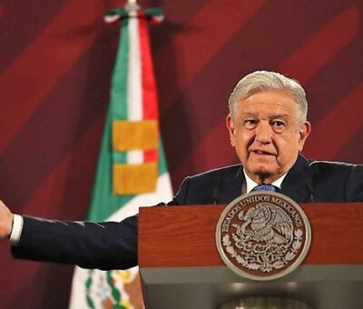 El presidente Andrés Manuel López Obrador, durante la conferencia de prensa matutina del 24 de marzo. Foto Yazmín Ortega