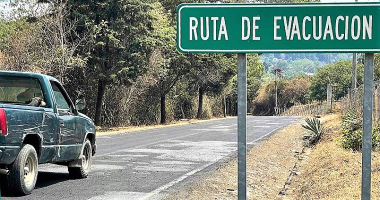 En revisión, 42 rutas de evacuación del Popocatépetl. (Archivo)