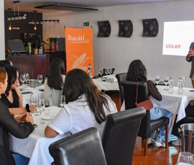 “El clima es un factor importante para la producción de un vino, ya que ayuda a otorgar valores que afectan directamente el sabor”: Chef Daniel López. (Foto: UDLAP)