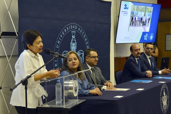 Químicos de la BUAP, de los mejores en investigación del país, dice rectora Lilia Cedillo. (BUAP)