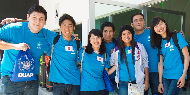 Movilidad académica: estrategia para complementar la formación y diversificar la visión cultural de los estudiantes. (BUAP)