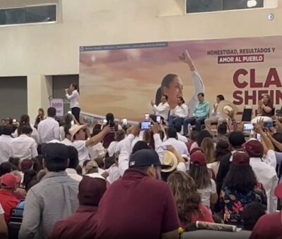 Claudia Sheinbaum inició este lunes su precampaña a la Presidencia de la República ante un escenario repleto en el que se pronunció por rescatar el tren México-Veracruz. (Especial)