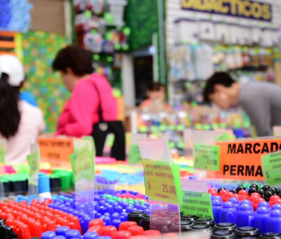 El costo de los alimentos contribuyó a la reducida cifra de inflación en octubre. Foto Roberto García Ortiz