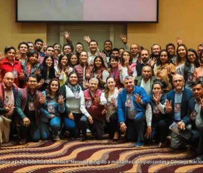 La precandidata de Morena y aliados a la Presidencia, Claudia Sheinbaum, se reunió este viernes con correligionarios de Puebla. Imagen tomada de Facebook