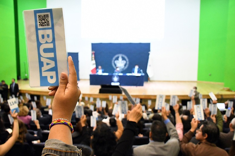 El manejo transparente y eficaz de los recursos permite cumplir con las actividades sustantivas de la BUAP: Rectora Lilia Cedillo Ramírez. (Especial)