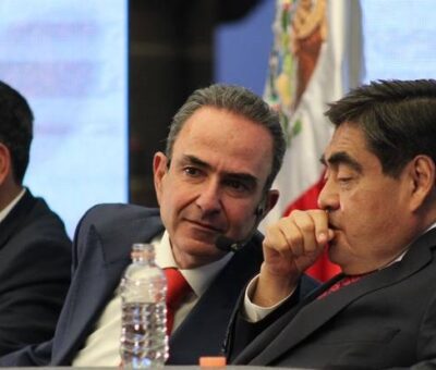 Jorge Estefan Chidiac y sus admiradores. (Foto Archivo)