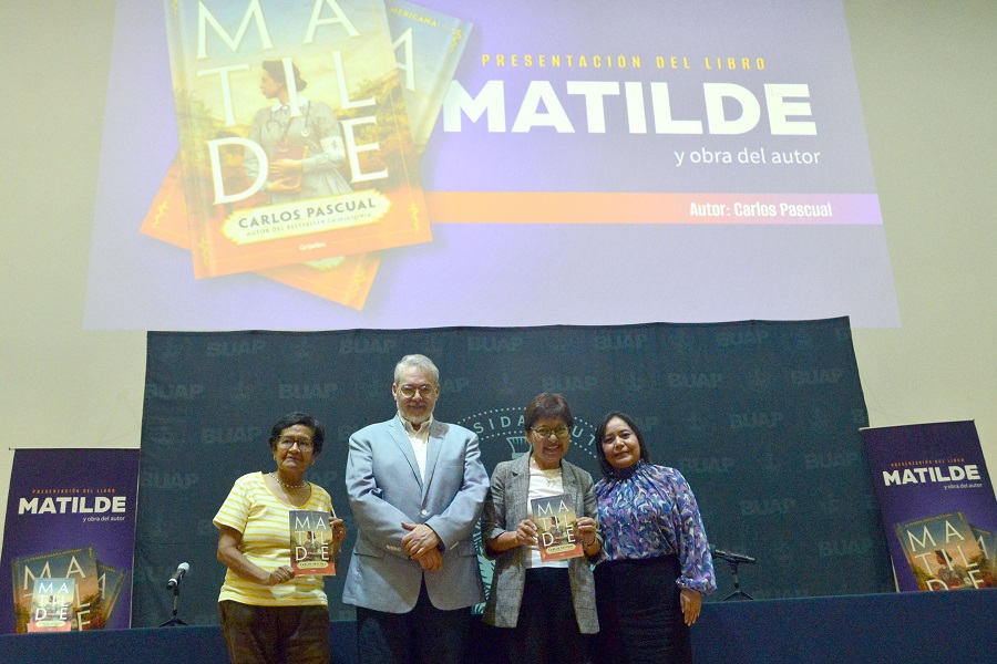 La rectora María Lilia Cedillo Ramírez participó en la presentación del libro Matilde. La primera médica mexicana, de Carlos Pascual