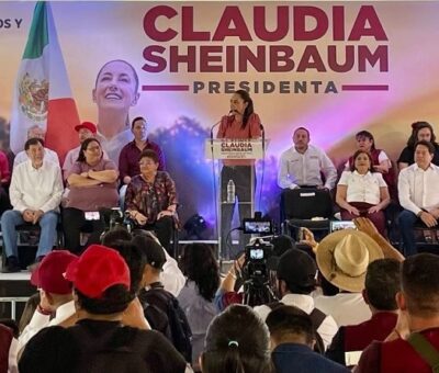 Claudia Sheinbaum, candidata presidencial de Morena-TT-PVEM, durante una reunión con simpatizantes en Azcapotzalco, CDMX. Foto Roberto García Ortiz