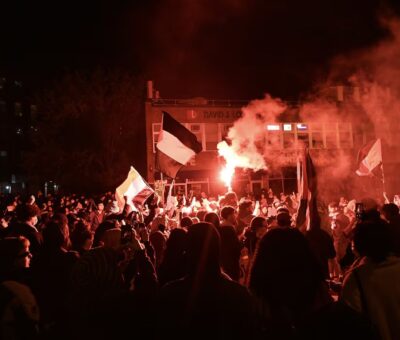 Manifestantes en el campus de la Universidad de Nueva York se manifiestan por Gaza, el 22 de abril. Fatih Aktas (Getty Images)