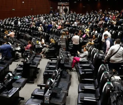 El Pleno de la Cámara de Diputados aprobó hoy en lo general las reformas a la Ley de Amparo, por 258 votos a favor y 213 en contra. Foto José Antonio López