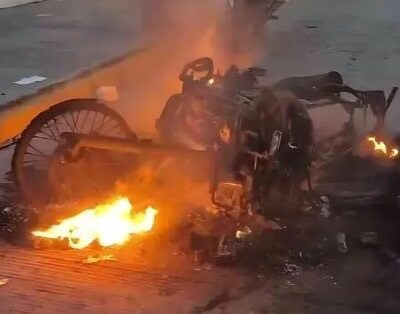 Motos quemadas, heridos y un muerto deja riña de la 28 de Octubre en Bulevar Norte. Foto: X @RedLibreNoticia