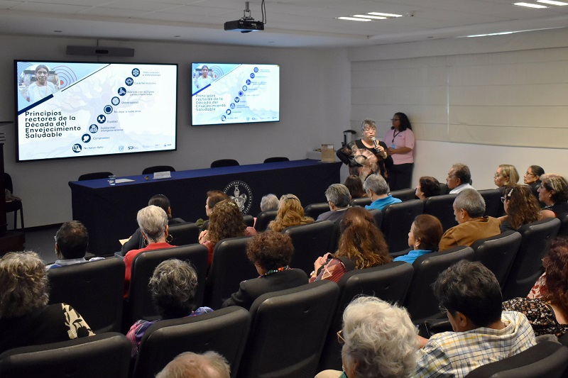 Brinda BUAP a los adultos mayores herramientas para estilos de vida saludables. (Especial)