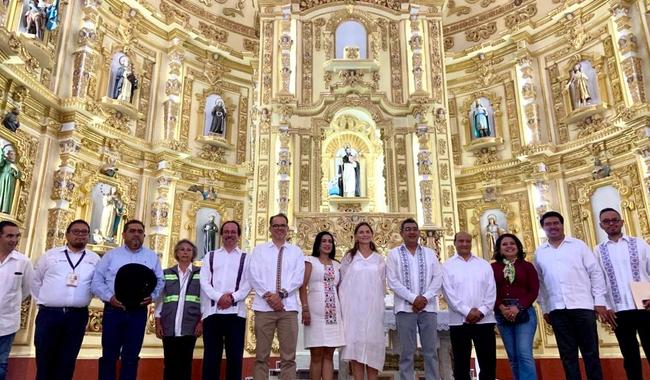 La entrega de las obras de restauración estuvo a cargo de Marina Núñez, Subsecretaria de Desarrollo Cultural de la Secretaría de Cultura (SC), y Sergio Salomón Céspedes, gobernador de Puebla. Crédito: Cortesía INAH