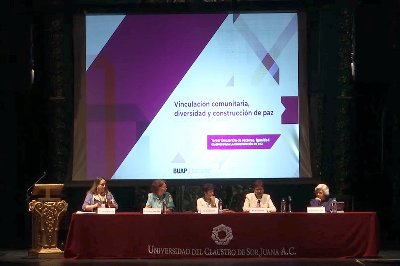 Formar mejores ciudadanos, reto de la educación superior: Rectora María Lilia Cedillo Ramírez