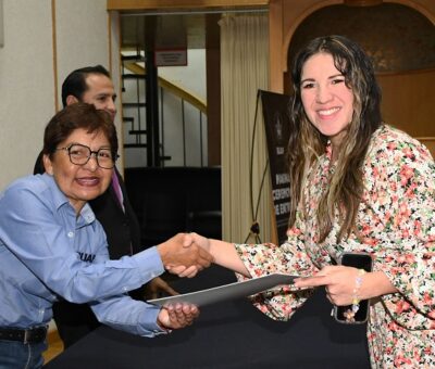 Egresados BUAP reciben el Premio Ceneval al Desempeño de Excelencia EGEL (BUAP)