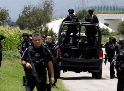 Elementos de seguridad estatal y federal durante un operativo. Foto Cuartoscuro / Archivo