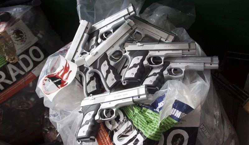 En los últimos años el tráfico de armas fabricadas o vendidas en EU ha aumentado en México más que en cualquier otro país. Foto Cuartoscuro