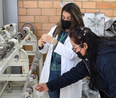 Se analizan en la BUAP las tendencias actuales en el ámbito textil. (Especial)