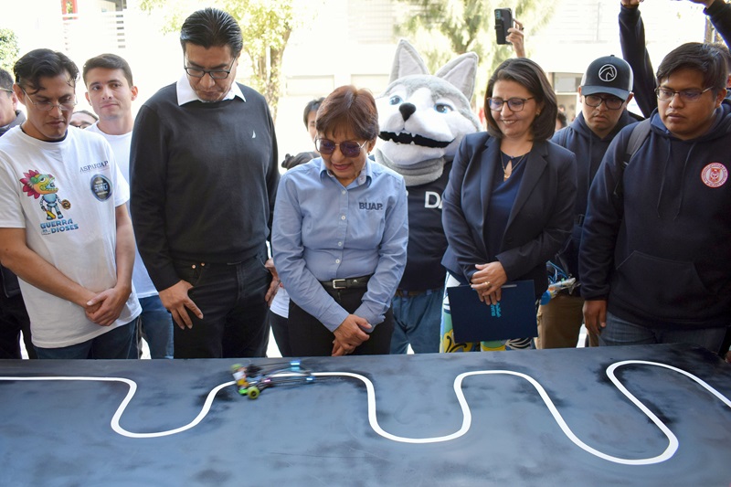 Más de 300 equipos participaron en el Torneo Nacional de Robótica