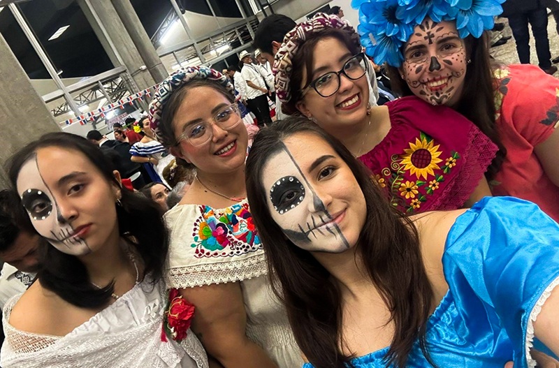 Estudiantes de Turismo de la UDLAP participan en el Congreso CONPEHT 2024 en Guatemala.