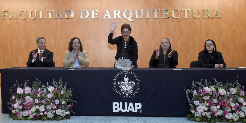 Reconoce la rectora Lilia Cedillo trayectoria y logros de la Facultad de Arquitectura. (BUAP)