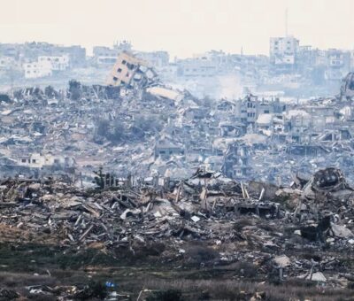 Edificios destruidos en el norte de Gaza, en una imagen de este martes. AMIR COHEN (REUTERS)