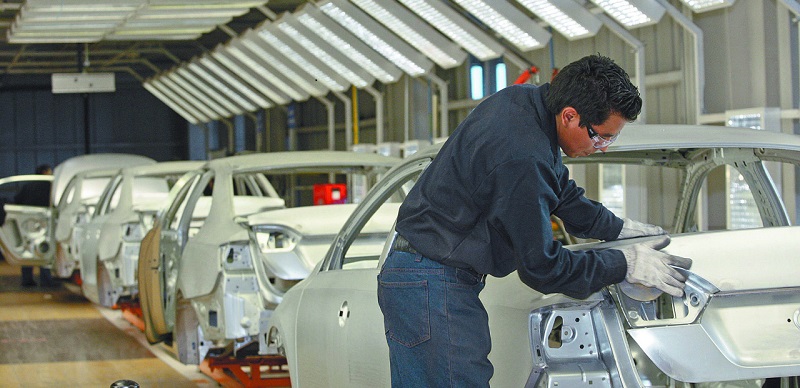 La industria automotriz sería una de las más afectas, junto con los electrodomésticos con los aranceles al acero. Foto: Reuters