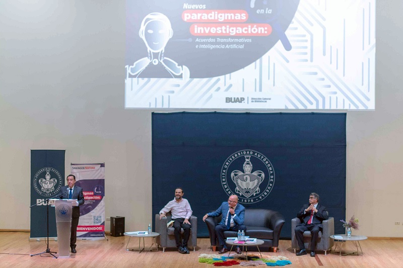 Abordan en la BUAP importancia del acceso abierto al conocimiento en IA