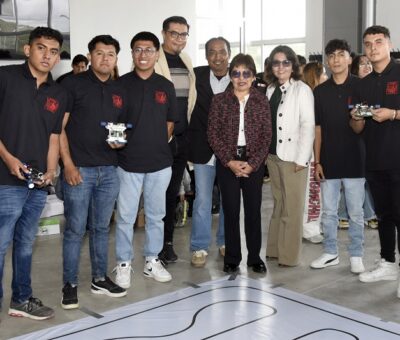 Celebran en CU2 el concurso “Robomatrix, Liga latinoamericana de robótica de competencia”. (BUAP)