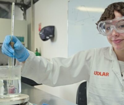 La Licenciatura en Nanotecnología e Ingeniería Molecular de la UDLAP recibe reacreditación de la Royal Society of Chemistry