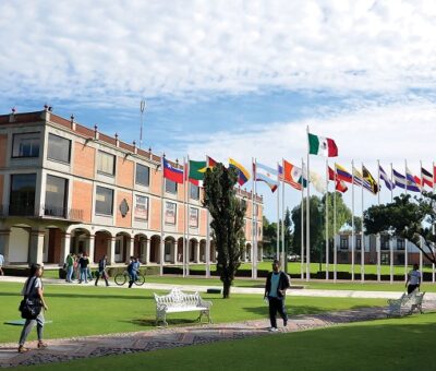 Itinerario del despojo de 720 millones de dólares a la Fundación Mary Street Jenkins. (Reforma)