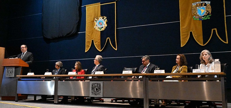 La educación superior pública y autónoma necesita una arquitectura jurídica sólida, que no tema al cambio: Rector Lomelí